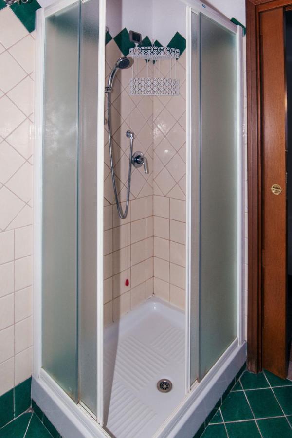 La Colombaia Apartment Saint Marcel Bagian luar foto