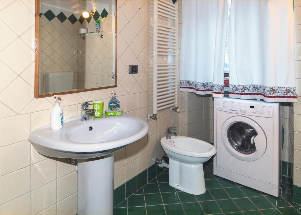 La Colombaia Apartment Saint Marcel Bagian luar foto